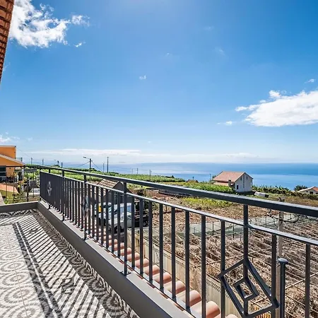 Canhas Ii By Homie * Ponta do Sol