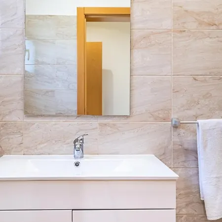 Canhas Ii By Homie בית נופש *