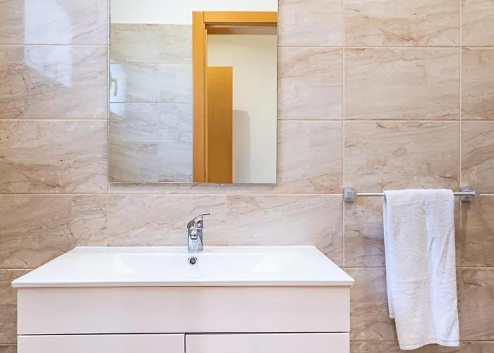 Canhas Ii By Homie Hébergement de vacances *